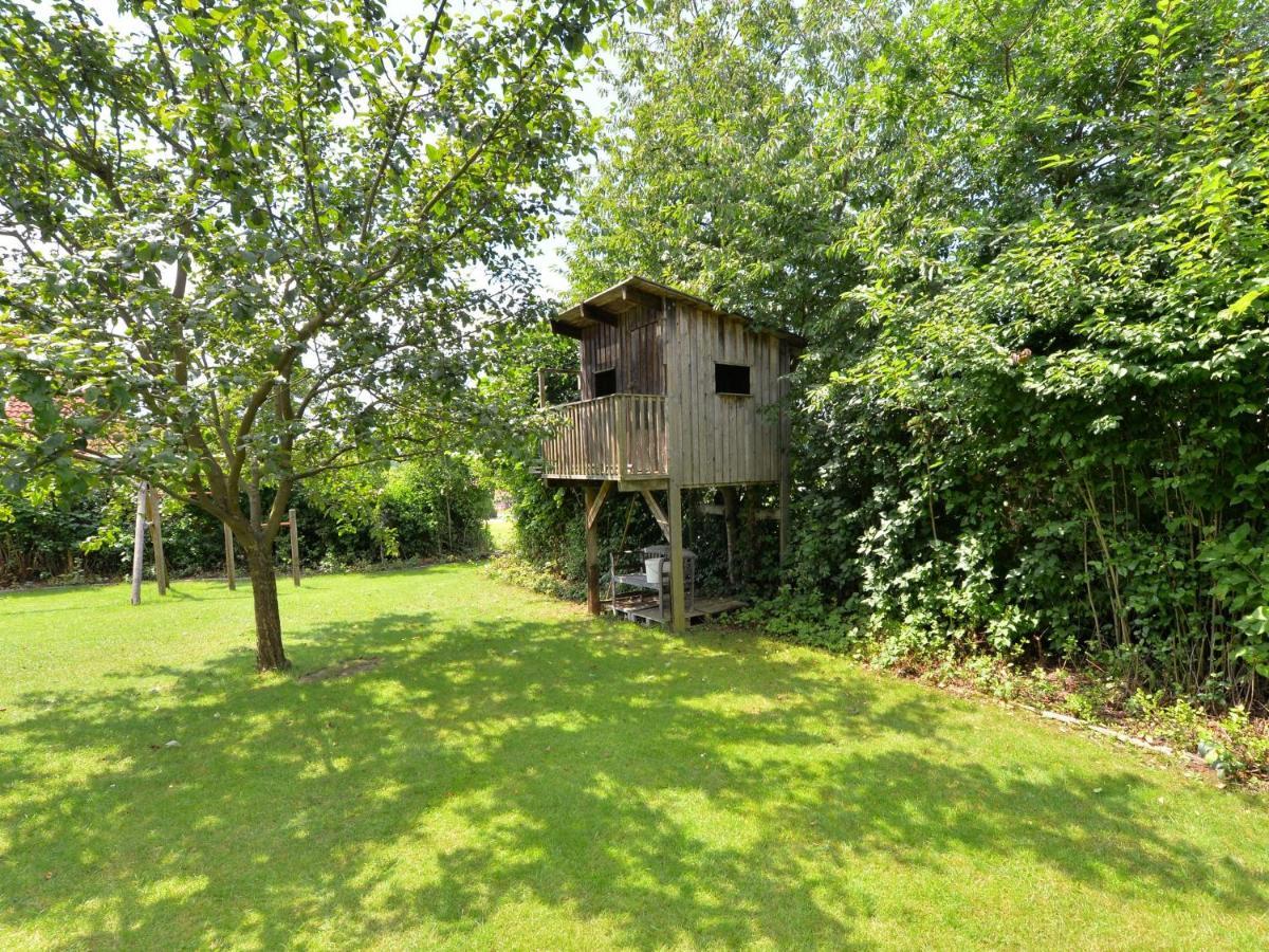 Nice Flat With Sauna Covered Terrace Garden And Tree House For Children Zandt Exteriér fotografie