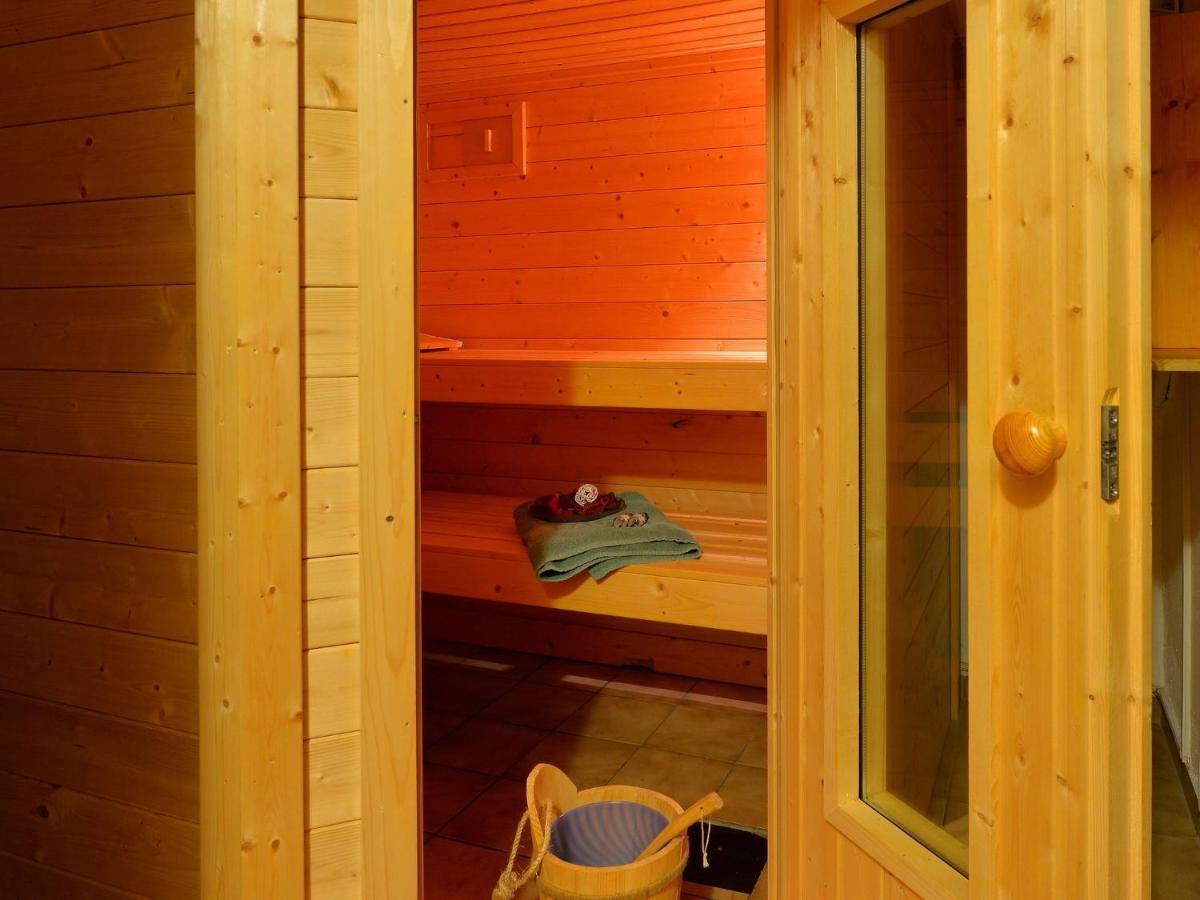 Nice Flat With Sauna Covered Terrace Garden And Tree House For Children Zandt Exteriér fotografie